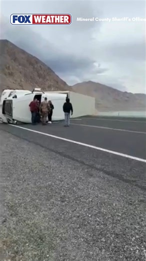 HIGHWAY TO THE DANGER ZONE 🚨: Strong wind gusts made travel treacherous on US‑95 in Nevada, overturning a semi that completely blocked the highway near Walker Lake. The FBI stepped in with a BearCat armored vehicle to push the massive rig off the road, helping restore traffic flow. | FOX Weather