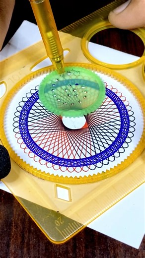 心と脳を癒す究極のスピログラフアート 🌀✨ Most Satisfying Geometric Art | Infinite Spirograph Loop #shorts