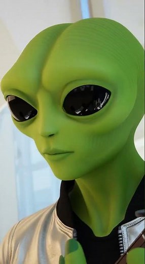 You Won’t Believe This Alien Performance #greenalienrecords #music #alien #viral #shorts