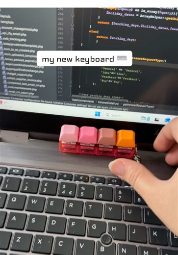 #keycapkeychain #keyboardaccessories #punkstyle #trendingaccessories #giftidea Summer 2025 keyboard keycap keychain ⌨️✨ This fun 4-key keyboard keychain is the perfect punk-style accessory for your keys, bag, or backpack. Trendy, lightweight, and satisfying to click — it’s not just cute, it’s also great for stress relief and decompression. A fun fashion accessory for both women and men, and an easy gift idea for tech lovers. Linked in the video