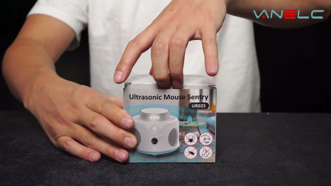 Ultrasonic Repellent for Rodent, 360° Mice Repellent Indoor Rat Deterrent Get Rid of Mice with LED Lights, Pest Control Squirrel Repeller for Attic Houses Barns Garage Basement RV