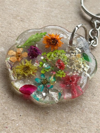 Floral & Swarovski Crystal Scalloped  Resin Keychain