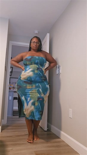 Miaa Sapphire 🌼 on Instagram: "200+ proud my curves 🤗 loving this cute outfit 😍"