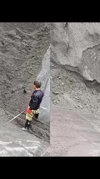 Striving On The Seas! Unloading Sand From Ships! The Daily Work Of Crew Members