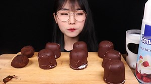 『Haeeon_Eats』中字 06.20 超级特克曼斯巧克力棉花糖✨咀嚼音