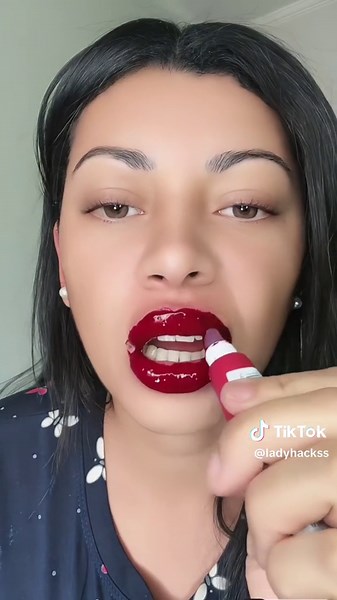 Cherry Lipstick Makeup Tutorial