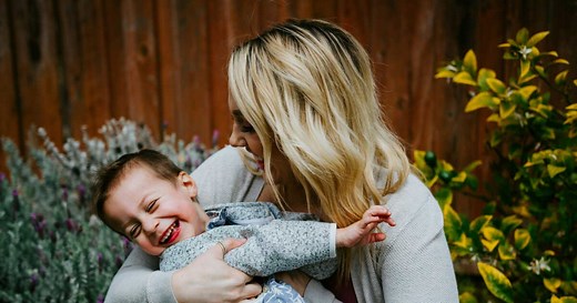 Bébé Balance : signe par signe de la maman, tout ce qu'il faut savoir pour votre futur bébé Balance