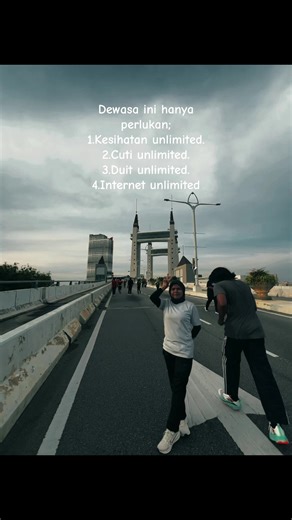 jangan bersungguh sangat abang belakang terr 😹.. #running #strava #coros #fyppppppppppppppppppppppp