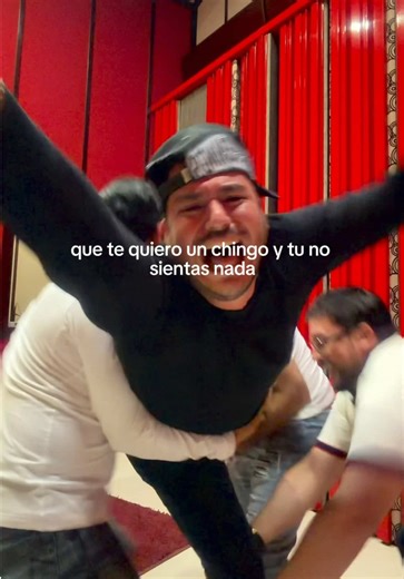 Soy el único que siente la canción así ? #meenamoresolo #mijajeros #humor #calibre50 @calibre50juan @Calibre50Alex 📯📯🌋 @Calibre50BetoG🧟‍♂️🅱️ @Erickcalibre50🥁