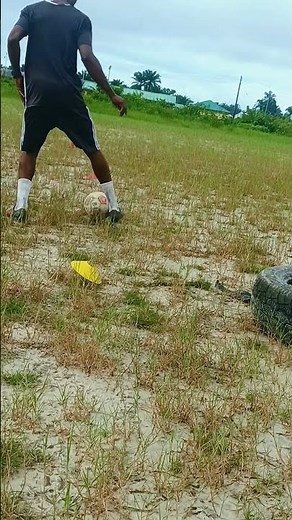 The Grind Never Stops! 🔥 Ultimate Football Footwork & Dribbling Drill