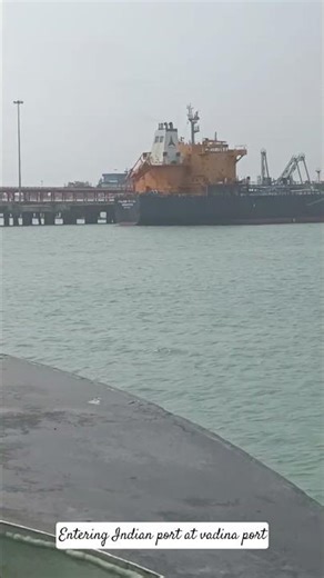 Ship se sign off ho gaya…par samundar dil mein reh gaya 🌊⚓#viral #ajblogger #lifeatsea #marchentnavy