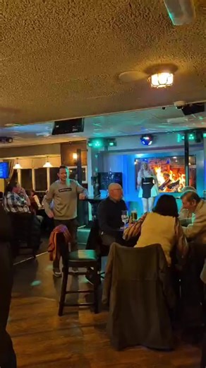 Incredible Dance Moves from a Talented Female Singer