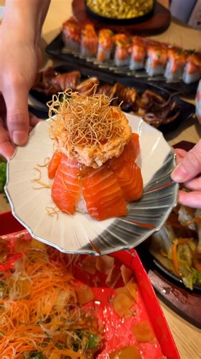 Azuma Sushi @azumasushi.arenacurve is definitely one of the best spots to celebrate this Chinese New Year 🧧✨ New festive dishes, beautifully crafted Yee Sang, and great vibes for reunion with family and friends. Tossing for prosperity, enjoying fresh flavours, and celebrating the season the Japanese way — with a festive twist 🥢🍣 #penang #food #sushi #salmon #seafood | Penang Hungry Foodie