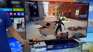 🖥TV OLED PHILIPS 55OLED718/12 4K UHD 😍 E gjeni me oferte fantastike ne te gjithe rrjetin e dyqaneve tona .⚡️ 👉Televizorët Ambilight janë të vetmit që, me LED të vendosura pas ekranit, krijojnë një projeksion shumëngjyrësh magjepsës që përputhet me përmbajtjen e shfaqur në ekran. 👉Procesori Philips P5 me AI kujdeset për shfaqjen e një imazhi që ju bën të ndiheni sikur jeni aty. Një algoritëm i të mësuarit të thellë i fuqizuar nga AI përpunon imazhe të ngjashme me trurin e njeriut. 👉Fotografi