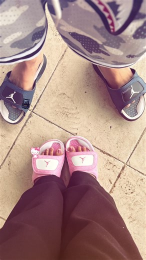 Couple Hydro Slippers for You and Your Partner