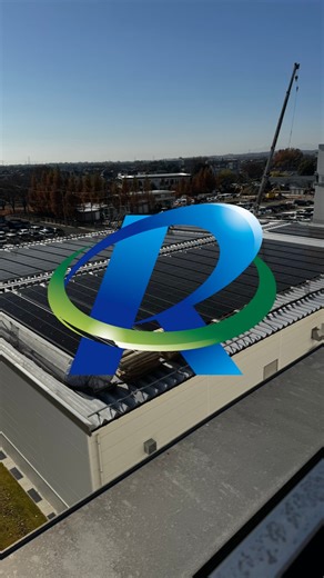 株式会社RISE on Instagram: ". 工場屋根上の太陽光パネル工事の 作業風景＆施工事例の動画になります👷🏻‍♂️ #太陽光パネル#太陽光発電#ソーラーパネル #屋根上工事#工場屋根#省エネ対策 #脱炭素#再生可能エネルギー#エコ設備 #電気工事#設備工事#施工事例#現場風景#安全第一 #職人技#企業の取り組み#自家消費型太陽光 #産業用太陽光#RISE#施工動画"