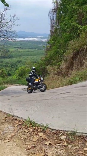 honda monkey ขึ้นเขาระเบิดชิวๆหล่อๆเลย #motorcycle #automobile