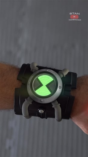 Gordon Hanrahan on Instagram: "✴️ Spider-Man unlocked • • 3d models by @tpg.prints • • • #ben10 #spiderman #omnitrix #vfx #cgi #marvel"