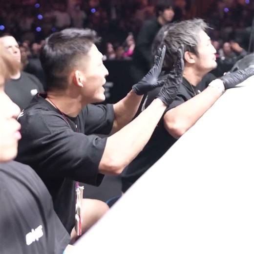 當野杁正明作爲邊角，看到武尊被KO時的反應 #ONE冠军赛 #ONE172 #mma #精彩影视 #ufc #shorts