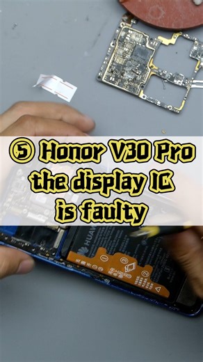 ⑤ Honor V30 Pro: Screen not displaying. The display IC shows evidence of a previous repair attempt, but it was unsuccessful. The pads around the display IC area have missing solder points and burn marks, nearby inductors are damaged, and the screen module itself has faults.#qianli #mobilephonerepair #tool #repair #qianlirepairtools #PhoneRepair #MobileFix #TechRepair #GadgetRepair #DIYTech #RepairTools #TechTools #PhoneRepairKit #FixItTools #USTech #TechEurope #UKTech #CanadaTech #TechUSA #TechC
