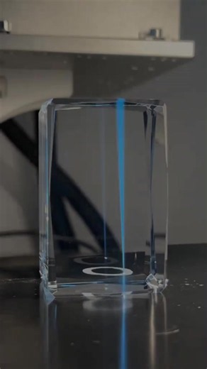 Hem Görsel Sanat Hem de Milyar Yıllık Sabit Disk
