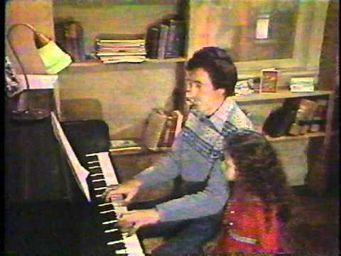 Christmas Eve on Sesame Street - Part 2 of 4