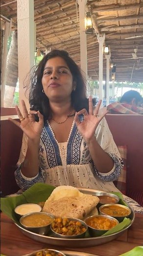 Tried The Best South Indian Thali In Hampi | What I Ate at The Mango Tree Restaurant In Hampi