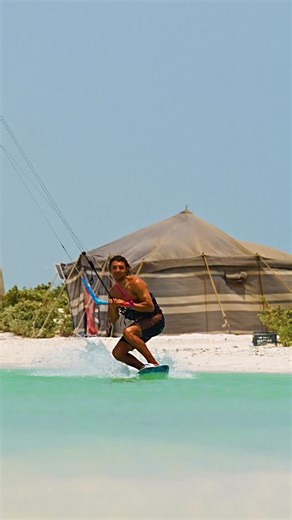 LORENZO CASATI / KITESURF on Instagram: "Missing this summer sessions⚡️🫶❤️‍🔥 . . 📸 @casati_renato ❤️ . . Thanks to HARLEM for providing me with the best gear in the world @harlemkitesurfing🥇 . Thanks to my sponsors 🏄‍♂️ @mysticboarding ⌚️ @the_surfr_app 👨‍💻 @ridesk.app 🏨 @lumin.cremia 🔪 @levitaz.hydrofoils ."