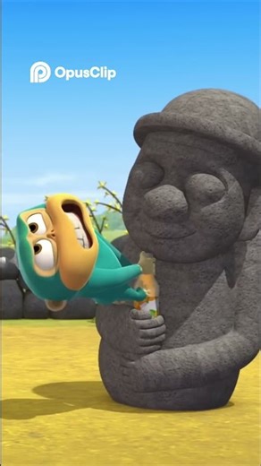 Alien Tries to Offer Bottle to Korean Statue !