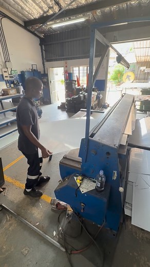 Precision in motion ⚙️💥 Our metal sheet cutter never sleeps — slicing Chromadek and aluminium into perfect circles, octagons, and panels for road, safety, and commercial signs across South Africa. Every cut is a step closer to a finished sign built to last. 🔩✨ #MadaveSigns #SignageManufacturing #MadeInSA #RoadSafety #Chromadek #MetalFabrication #Infrastructure #WorkshopReel #BehindTheScenes #Engineering #FactoryFlow #LocalBusiness #IndustrialDesign | Madave signs