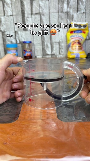 What’s recipe would you use it for ?🤔#kitchenlife #kitchenset #homecookingideas #kitchenhacks #kitchengoals The bet measuring Cup FlexiCup ✨