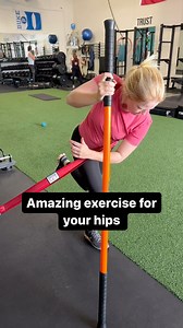 🤔 Want to level up your hip mobility and stability? You should try the Hip Airplane with a Strap from @physicalindustries Utilization of the strap enforces eccentric control of the hip into internal rotation and also provides resistance as we go into external rotation. I love using this drill for any of my rotational athletes like @stephmeadow20 Want to see more short form content like this? Let me know what you want to see in the comments below 👇 #mobility #stability #3dstrap #hiprotation #hi