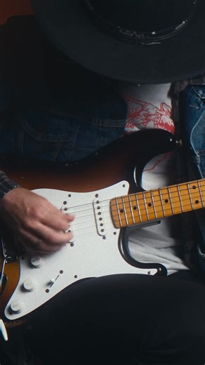 Sunday Strat Licks #scuttlebuttin #srv #fender #strat #stratocaster #tone | Sean Mann Guitar
