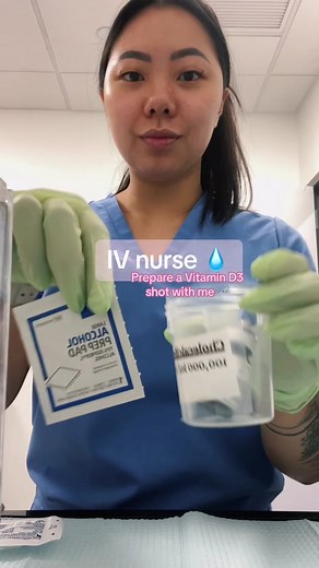 📌 Save for later and share! 💧 As an IV nurse I administer IM shots as well that are given intramuscularly, usually in the ventro or dorsogluteal muscle. An IM shot does not provide the same hydration as an IV given in a vein, but it is a lot faster and the absorption of the nutrients is 100% for both the shots as well as IVs. 💉 Vitamin D3 is a fat soluble nutrient that helps absorb and retain calcium, so it is super beneficial for bone health! #ivnurse #imshot #shots #fyp #nurse #nursing #nur