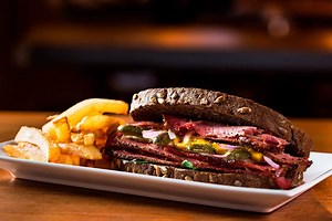 Receta de Sándwich de Pastrami tradicional