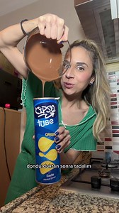 Çikolatalı cips deniyoruz yıllar sonra yemek deneyi geldi OLEYY😱🍫 #cips #pringles #çikolata #chocolate #food
