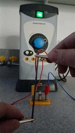 Cheap variable resistor using a graphite pencil