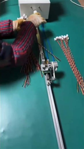 Semi-automatic wire twisting machine #machine #wireworks #twisting #diy #wire