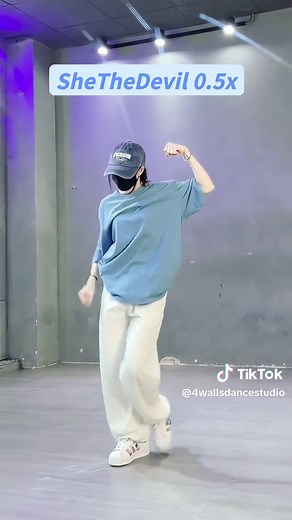 4Walls Studio。 trên TikTok