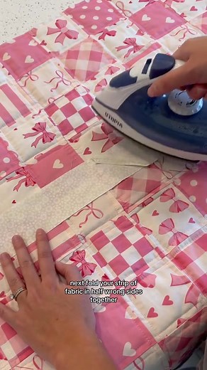Replying to @erin the final part to my baby quilt tutorial  this is the easiest way to bind a quilt! Credit: domesti.kate ❤️ #quiltingtutorial #sewingtutorial #bindingtutorial #sewingforbeginners #howtostartquilting | Barbara T. Laclair | Facebook
