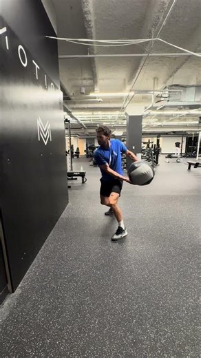 FWD Facing MB UH Side Toss