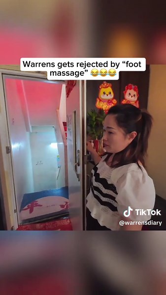 Hilarious Foot Massage Adventure in Travel Vlog