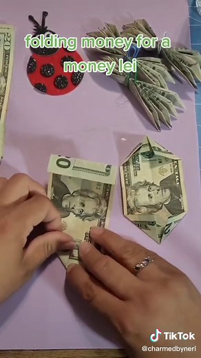 How to Create a Stunning Money Lei for Graduation