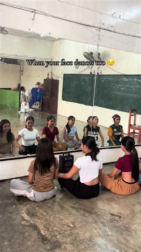 Mastering Facial Expressions in Dance