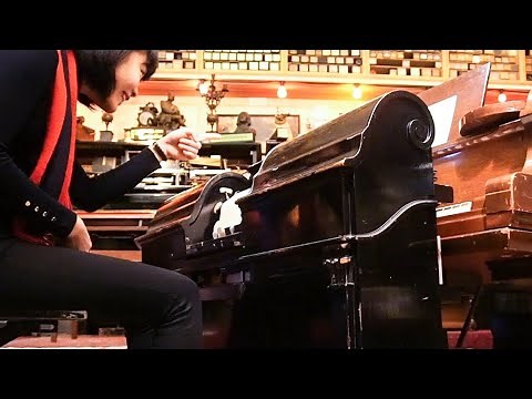 Automatic pianos?? Pianolas & piano rolls from 1900s! 🎶 | Tiffany Vlogs #104