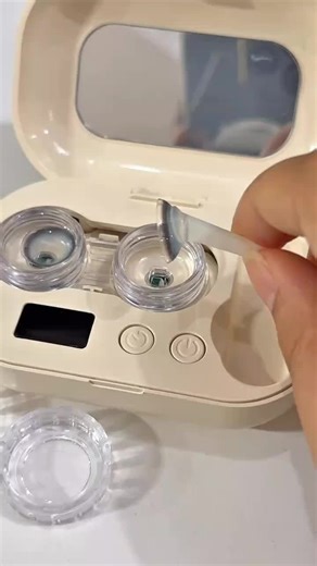 Revolutionize Contact Lens Cleaning with This Solution