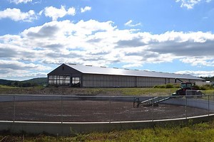 Roadside Guide to Clean Water: Manure Storage and Application