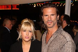 Shayne, figlia di Lorenzo Lamas, si risveglia dal coma ma perde il bambino