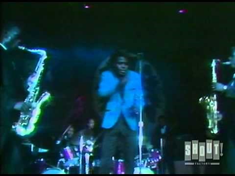 James Brown performs "Try Me" at the Apollo Theater (Live)