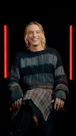 As coisas estão ficando cada vez mais estranhas. Está chegando a hora de vivermos uma última aventura com ninguém menos que Jamie Campbell Bower, o Vecna! Parada Estranha 🗓️ 23 de novembro 📍 Av. Pedro Álvares Cabral, entre os portões 9 e 10 do Parque Ibirapuera - São Paulo ⏰ A partir das 15h30 ✅ Entrada gratuita. Evento sujeito à lotação. Chegue cedo para garantir o seu lugar! * Evento para maiores de 16 anos. Menores de 16 anos podem participar apenas acompanhados dos pais ou responsáveis leg